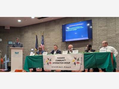 School board candidates speak at library