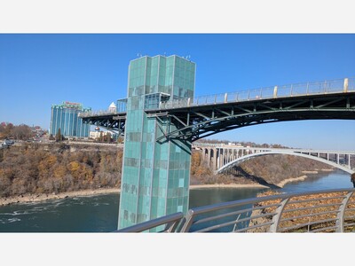 Woman jumps from observation deck