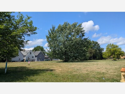 Mayor lobbies for Centennial Park