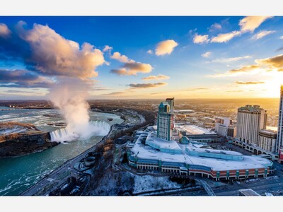 Canada's Vegas grows again